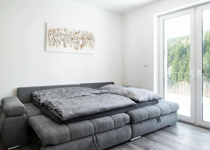 Imperial Apartment *